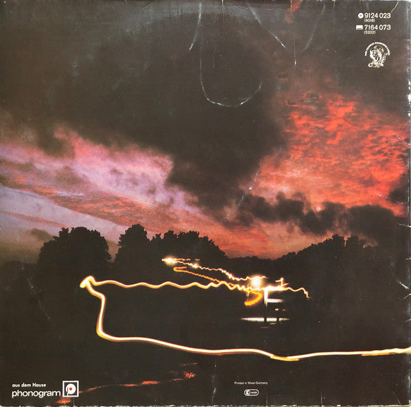 Genesis - ... And Then There Were Three... (LP, Album, Gat) - De Platen Aap – Vinylwinkel in Brielle & online webshop voor muziekliefhebbers