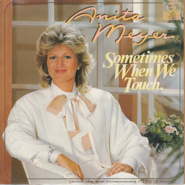 Anita Meyer : Sometimes When We Touch (7", Single)