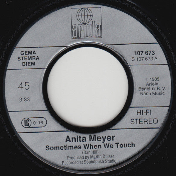 Anita Meyer : Sometimes When We Touch (7", Single)