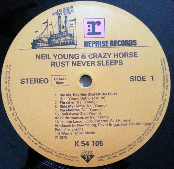 Neil Young & Crazy Horse : Rust Never Sleeps (LP, Album, RE)