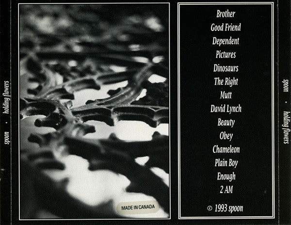 Spoon - Holding Flowers (CD, Album) - De Platen Aap – Vinylwinkel in Brielle & online webshop voor muziekliefhebbers